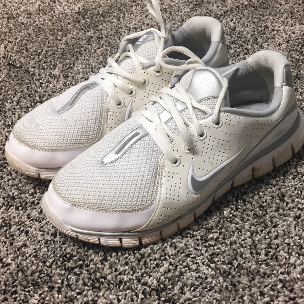 White Nike Freewalk Tennis Shoe Sneakers
